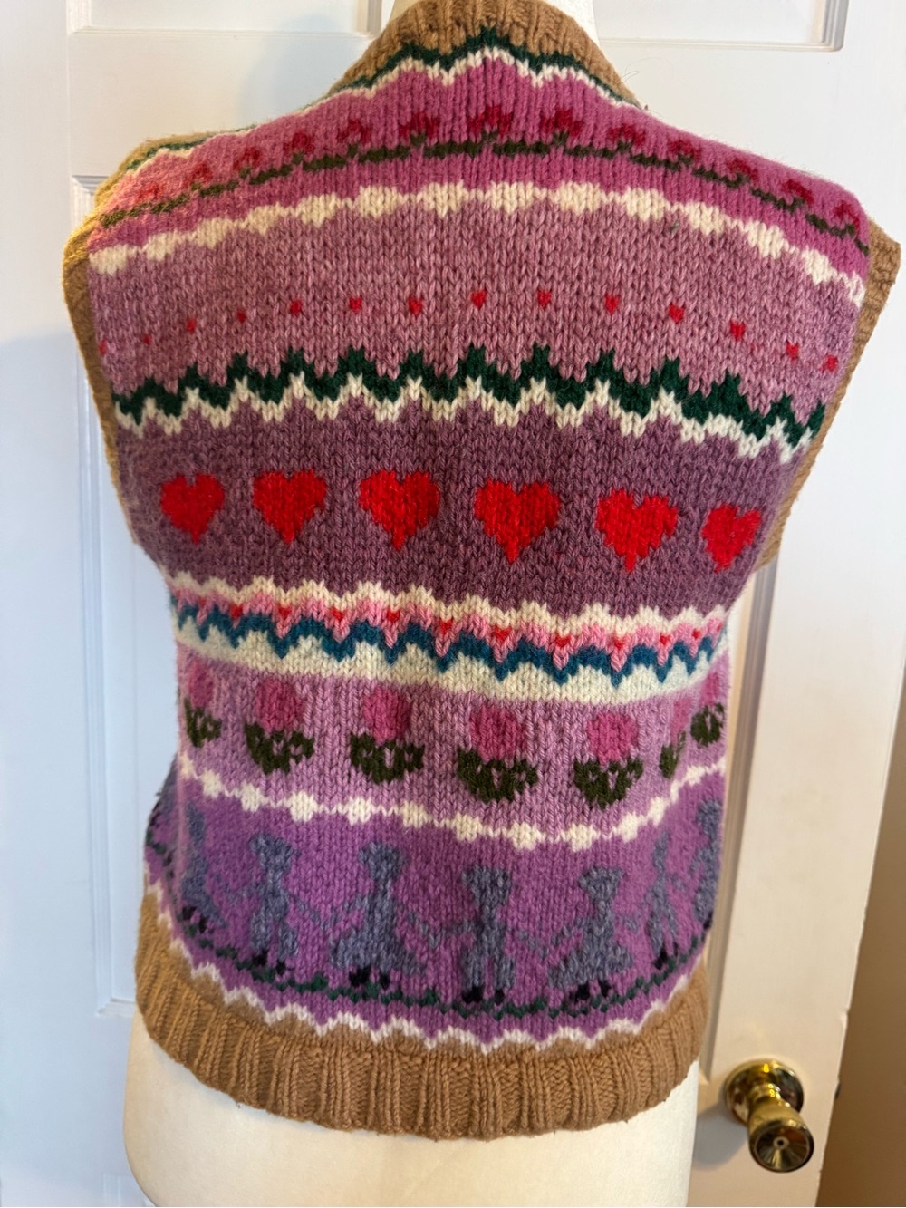 Cozy Lavender V-Neck Sweater vest  folklore motif handmade wool - Picture 5 of 8